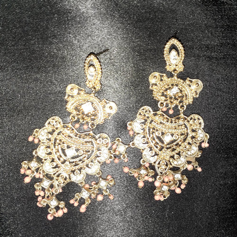 JC Rhinestone and Filigree Dangle Earring